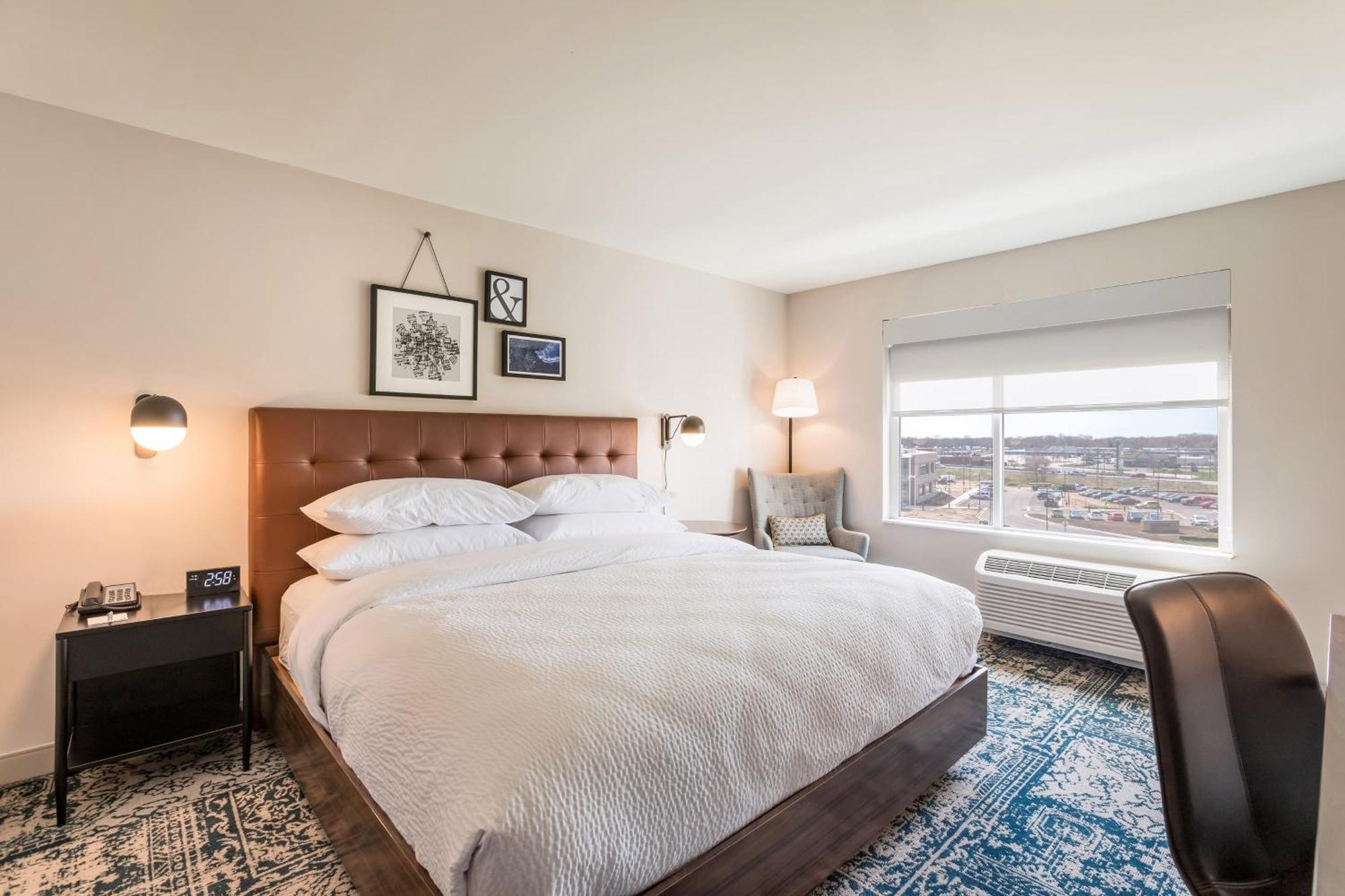 Four Points By Sheraton Елкхарт Екстериор снимка